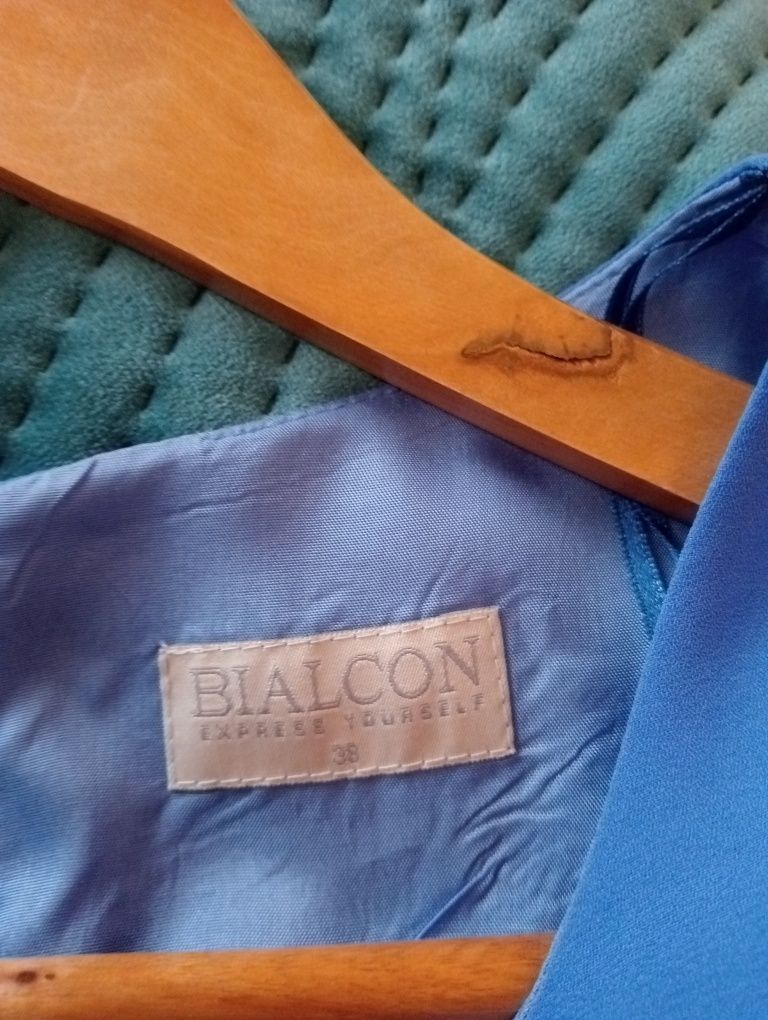 Sukienka Bialcon 38