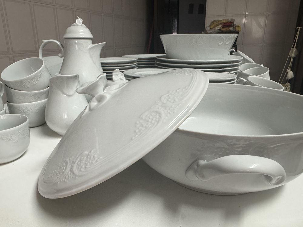 Vendo loiça de cozinha Pinheiro Branco