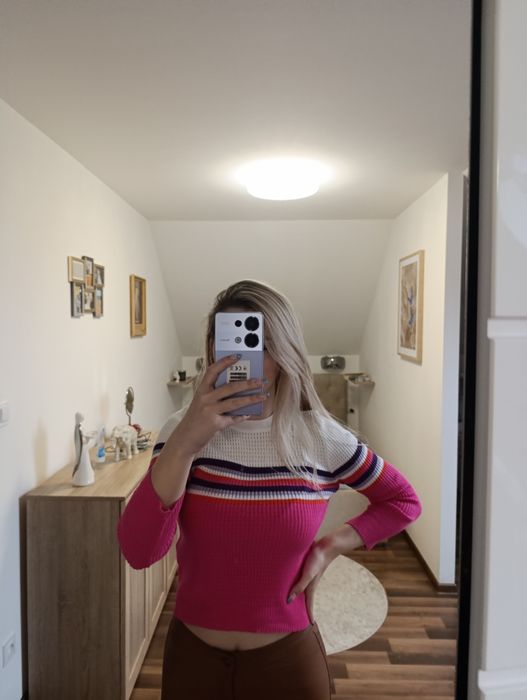 Bluzka dziurki sweterek ażurowa nowa XS s m bawełna paski Stradivarius