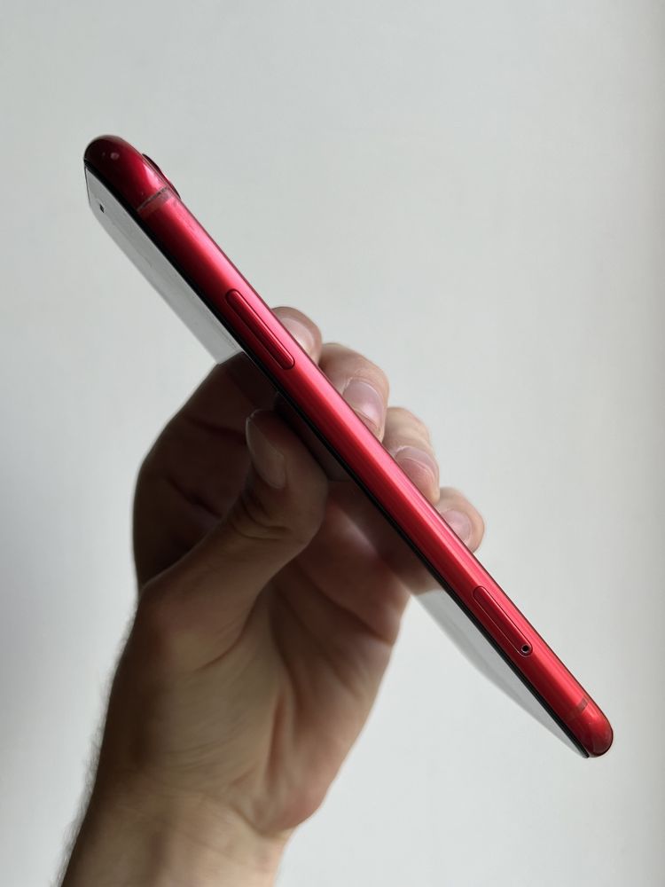 iPhone XR 128 Gb Product Red Neverlock АКБ 83%, без Face id