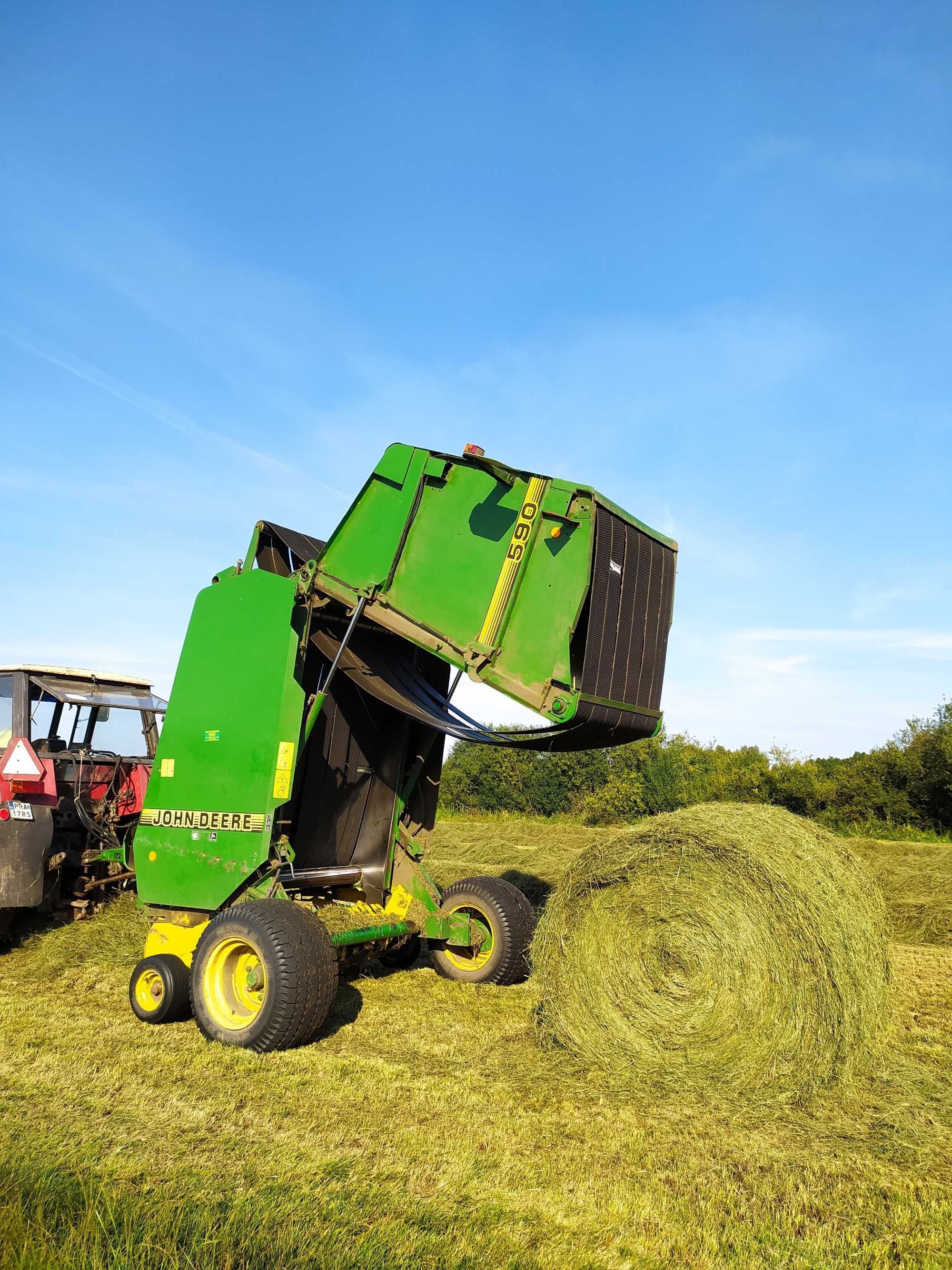 prasa balotowa John Deere 590