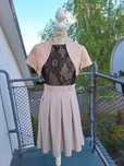 Elegancka sukienka koronkowy top