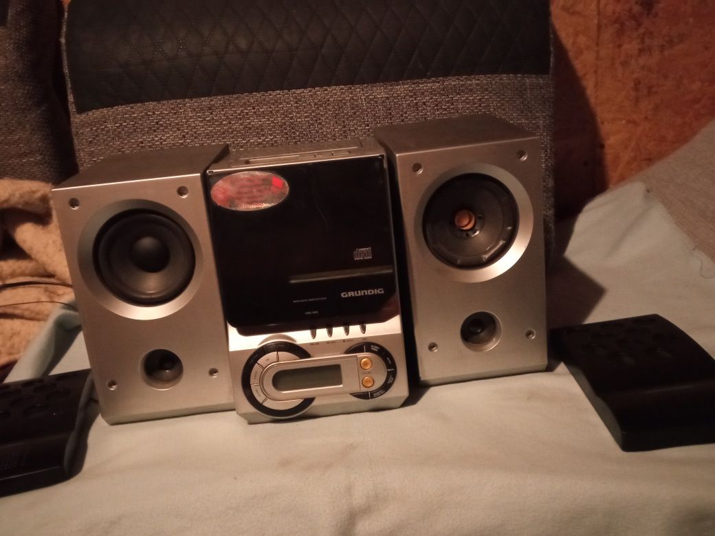 Wieża Grundig UMS 3000