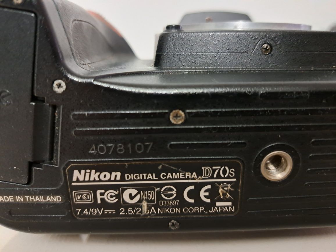 2 Nikon para arranjar