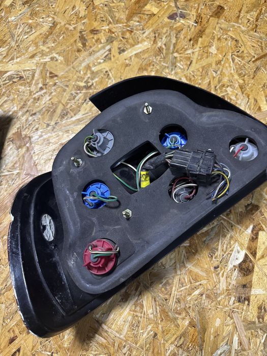 Задні фонари, стопи бмв е39 рестайл