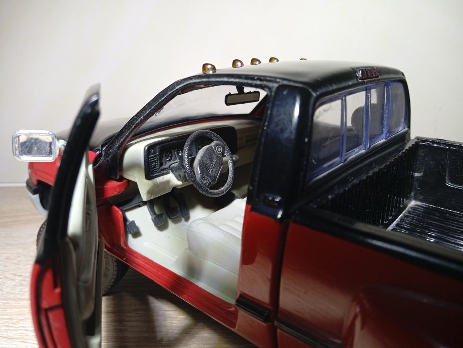 Dodge Ram 3500 V10 Anson 1/18 Pickup metal 1:18 nie Ertl Norev Zabawka