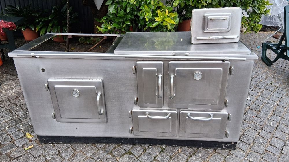 Vendo Fogão a lenha