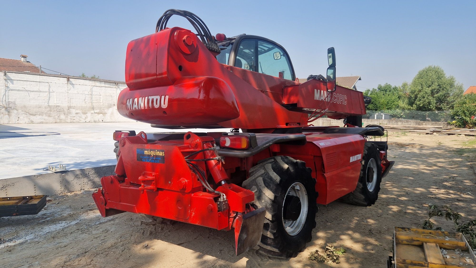 Empilhador Telescópico Rotativo Manitou MRT 2150