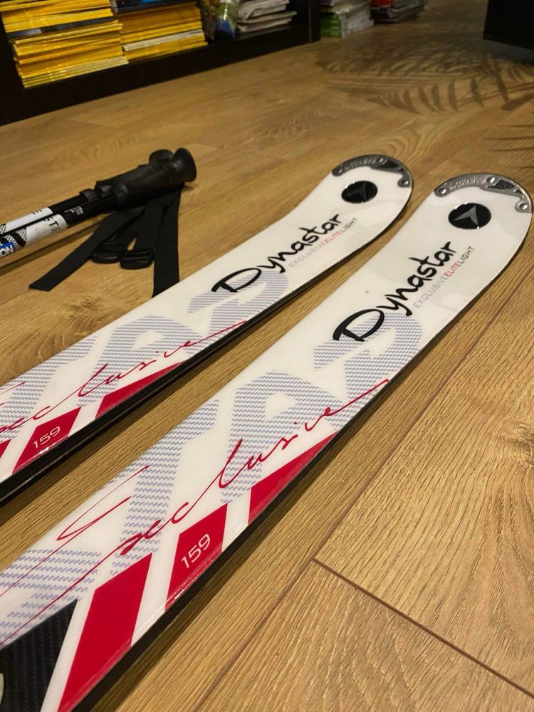 Skis Dynastar Exclusive Elite (159cm) + botas Atomic + bastões novos