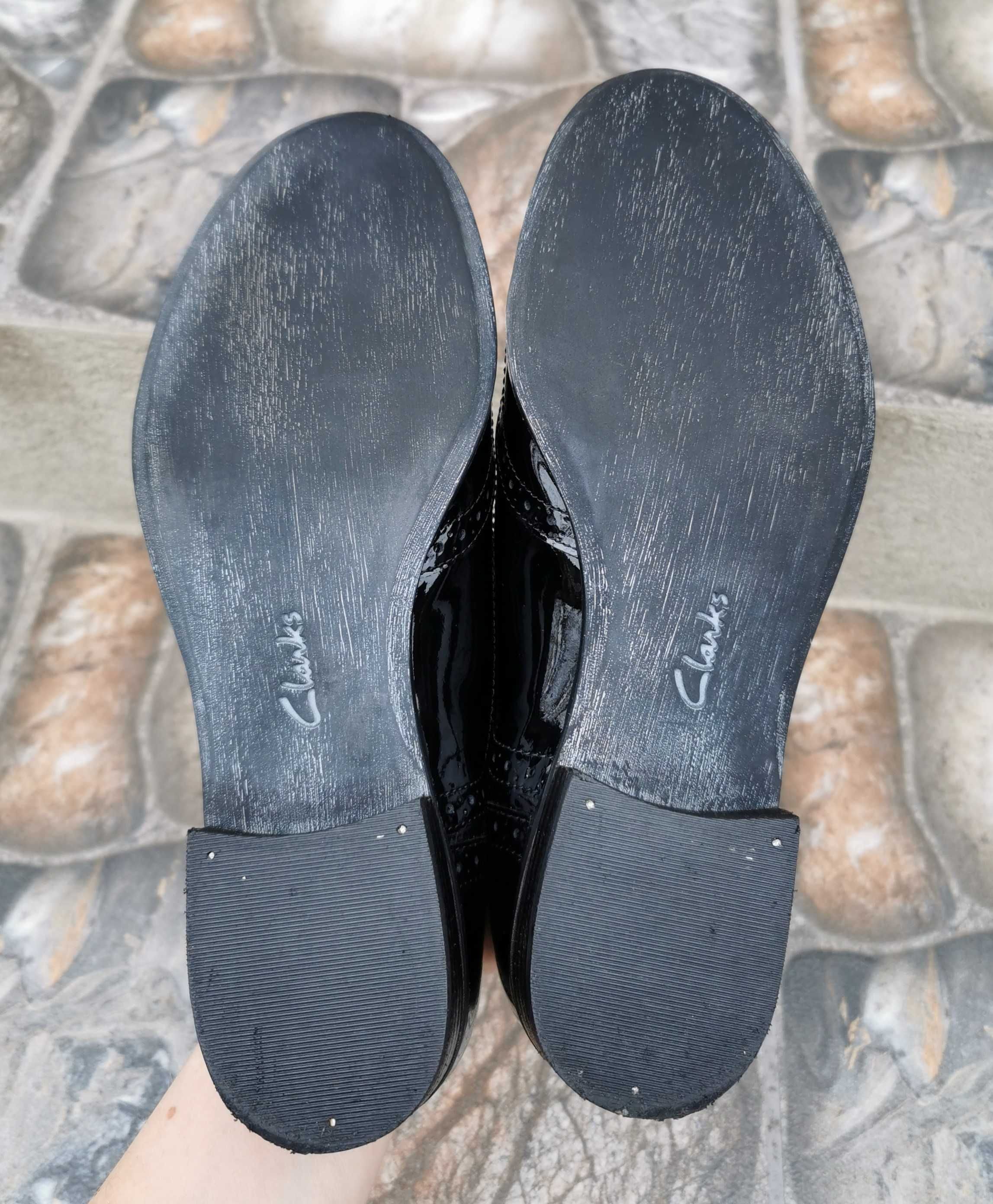 Кожаные лоферы туфли броги Clarks 38 р. Оригинал