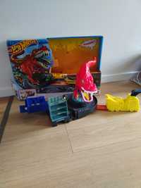 Atak T-rexa tor Hot Wheels t-rex rampage* uszkodzony*części