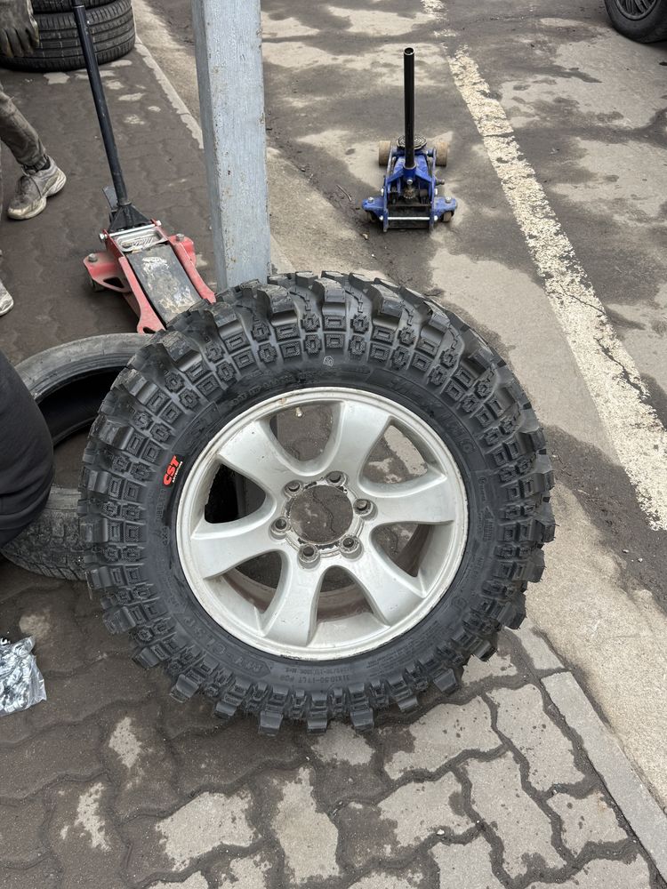CST CL-98 31x10.5 r17 265/70/17