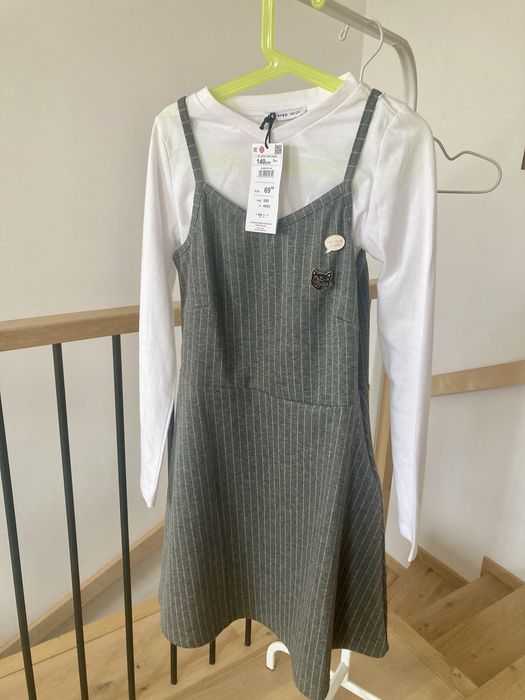 Sukienka Reserved zakonczenie roku szkolnego 140 cm NOWA