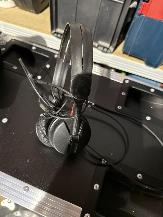 Sennheiser hd25 uszkodzone