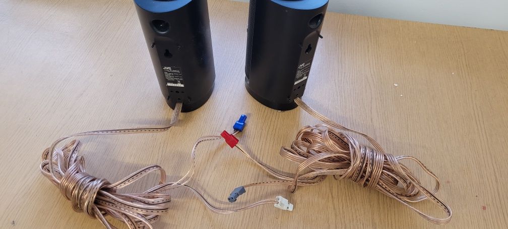 Kolumny surround kino JVC SP-NXBD3F z przewodami