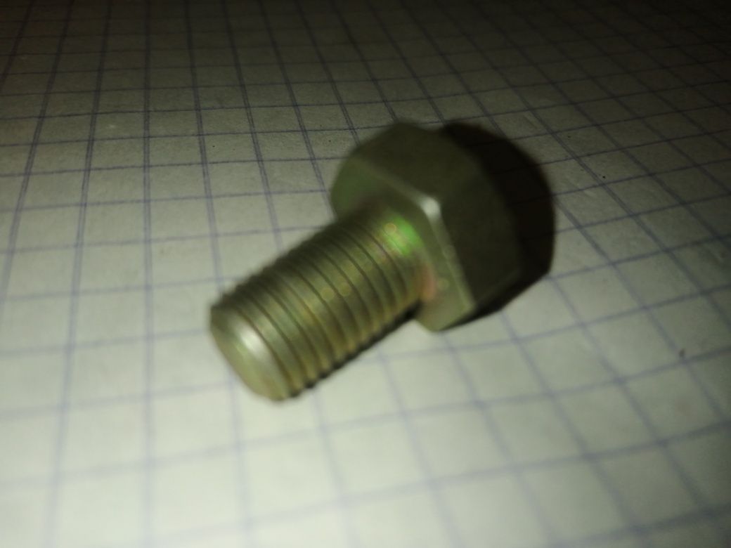 Болт М 8 х 1 анодированный