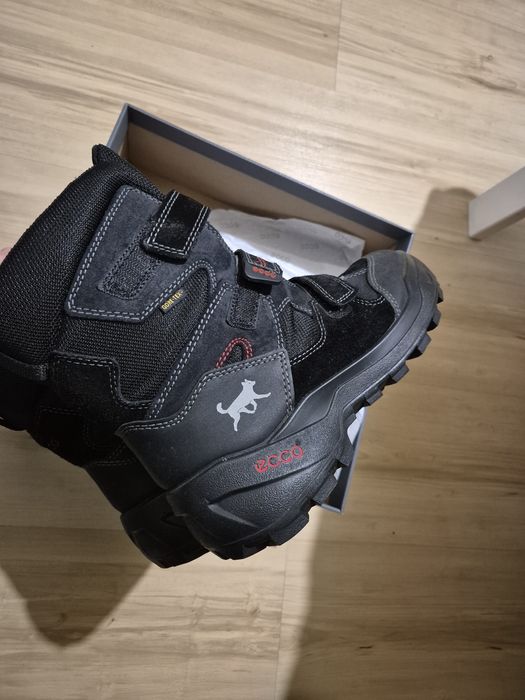 ecco śniegowce chłopięce gore tex kozaki 39