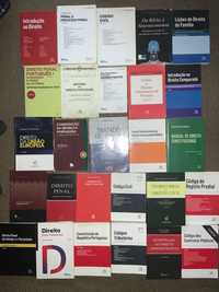 Livros de licenciatura em Direito