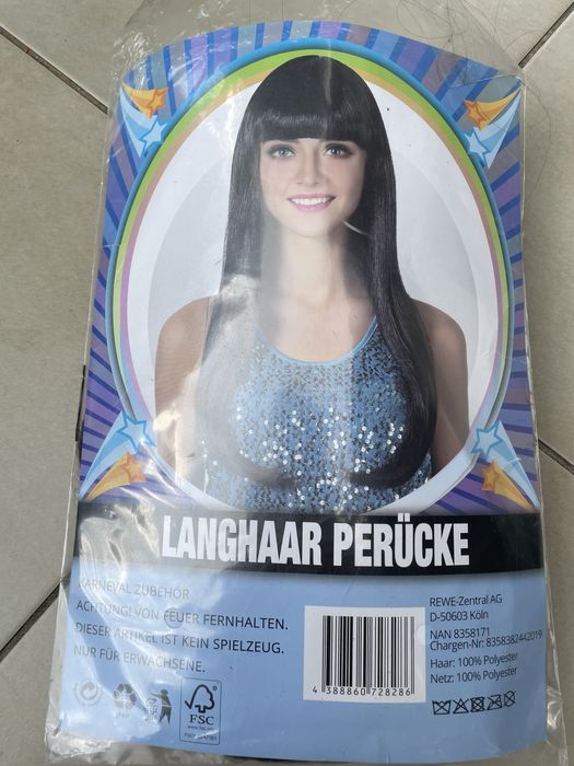 Peruka do kostiumu czarna z grzywką halloween karnawał