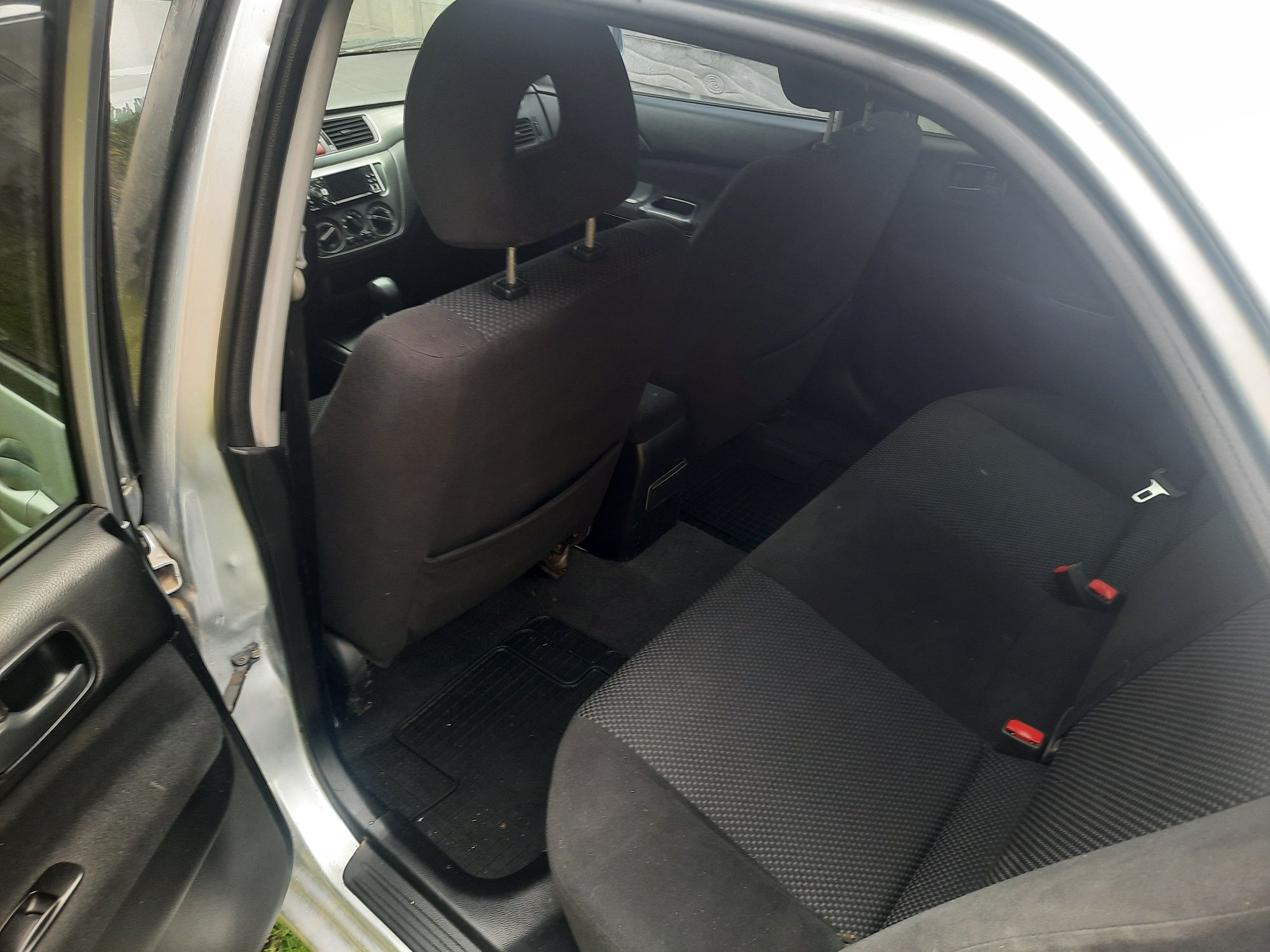 Mitsubishi Lancer 1.6 АВТОМАТ
