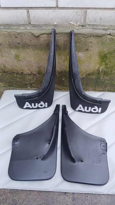 Бризговики ауді 100/А6 С4. Оригінал