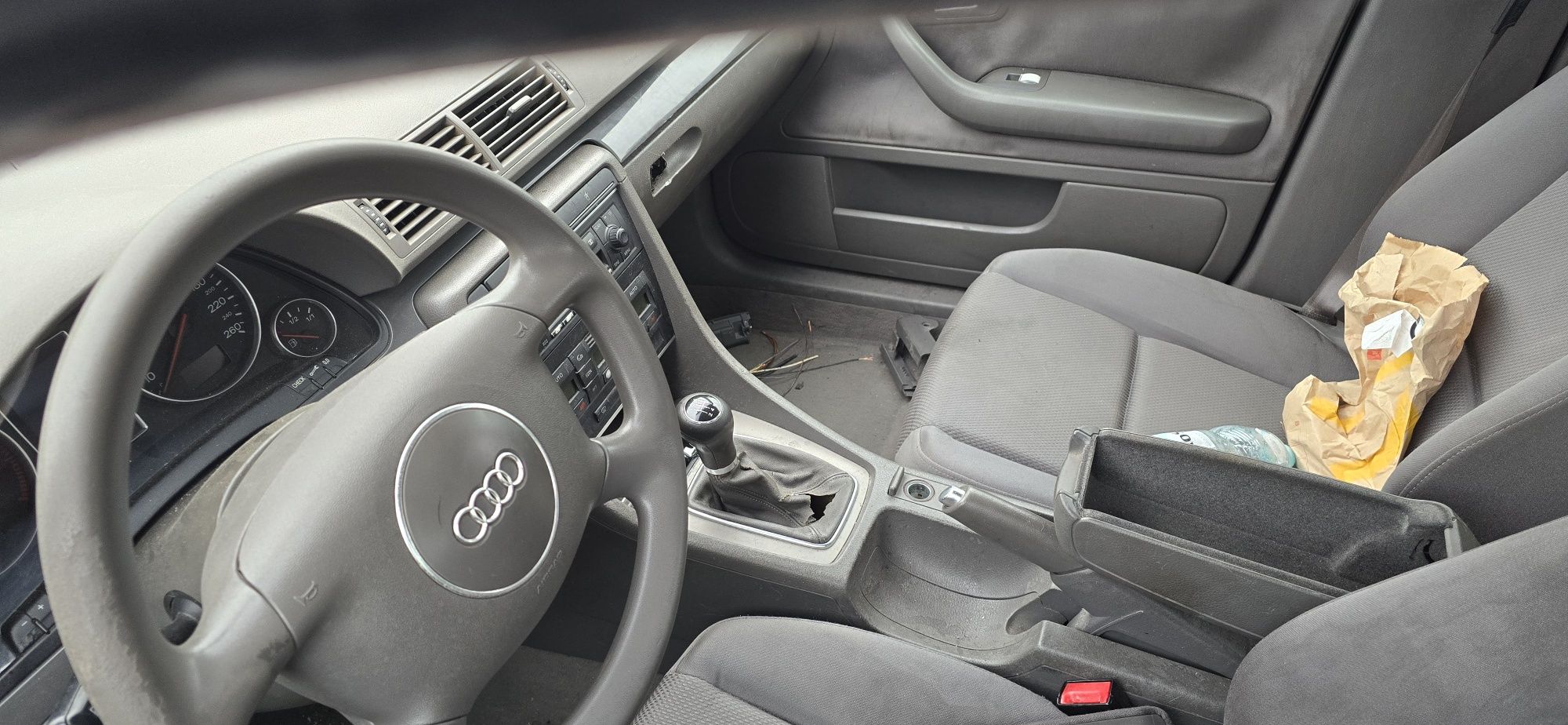 Drzwi lampa zderzak Audi A4 B6 skrzynia biegów 2,0 części