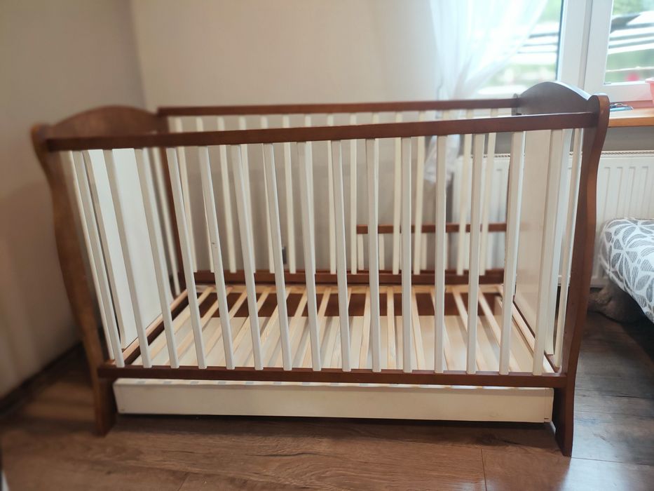 Łóżeczko dziecięce drewniane 60x120