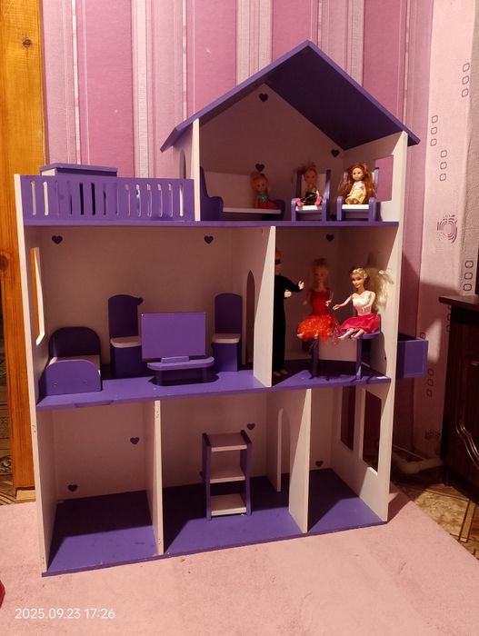 Будинок для ляльок +меблі ,ляльковий будинок.