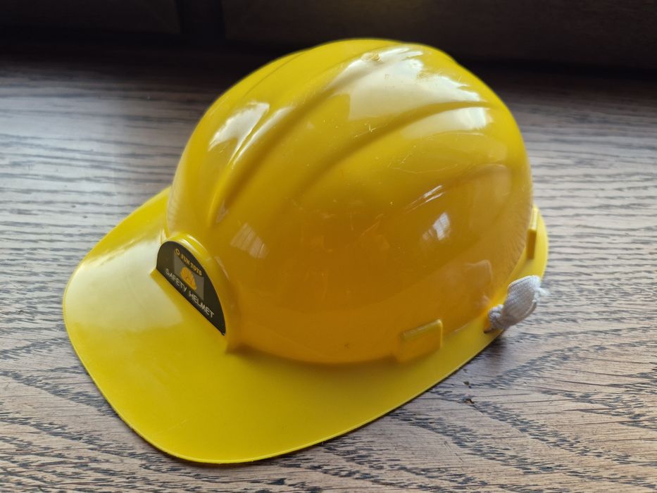 Kapelusz piracki-chelm strazacki-kask budowlany