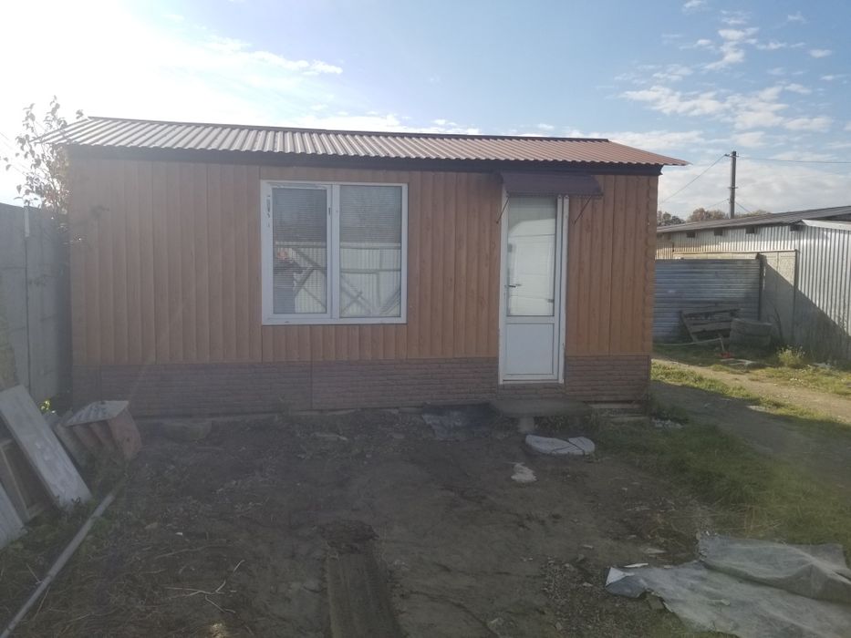 Вагончик под офис и раздевалку