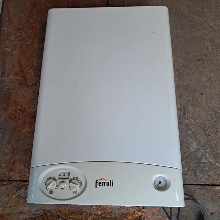 Двохконтурний котел та батареї