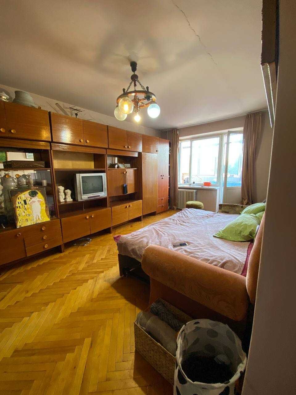 Продаж 2 кімнатноі квартири Володимира Великого. Франківський район.