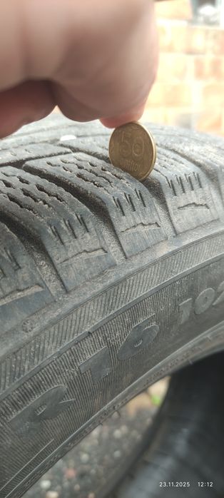 Продам пару Nokian Nordman RS 2  215/65/16