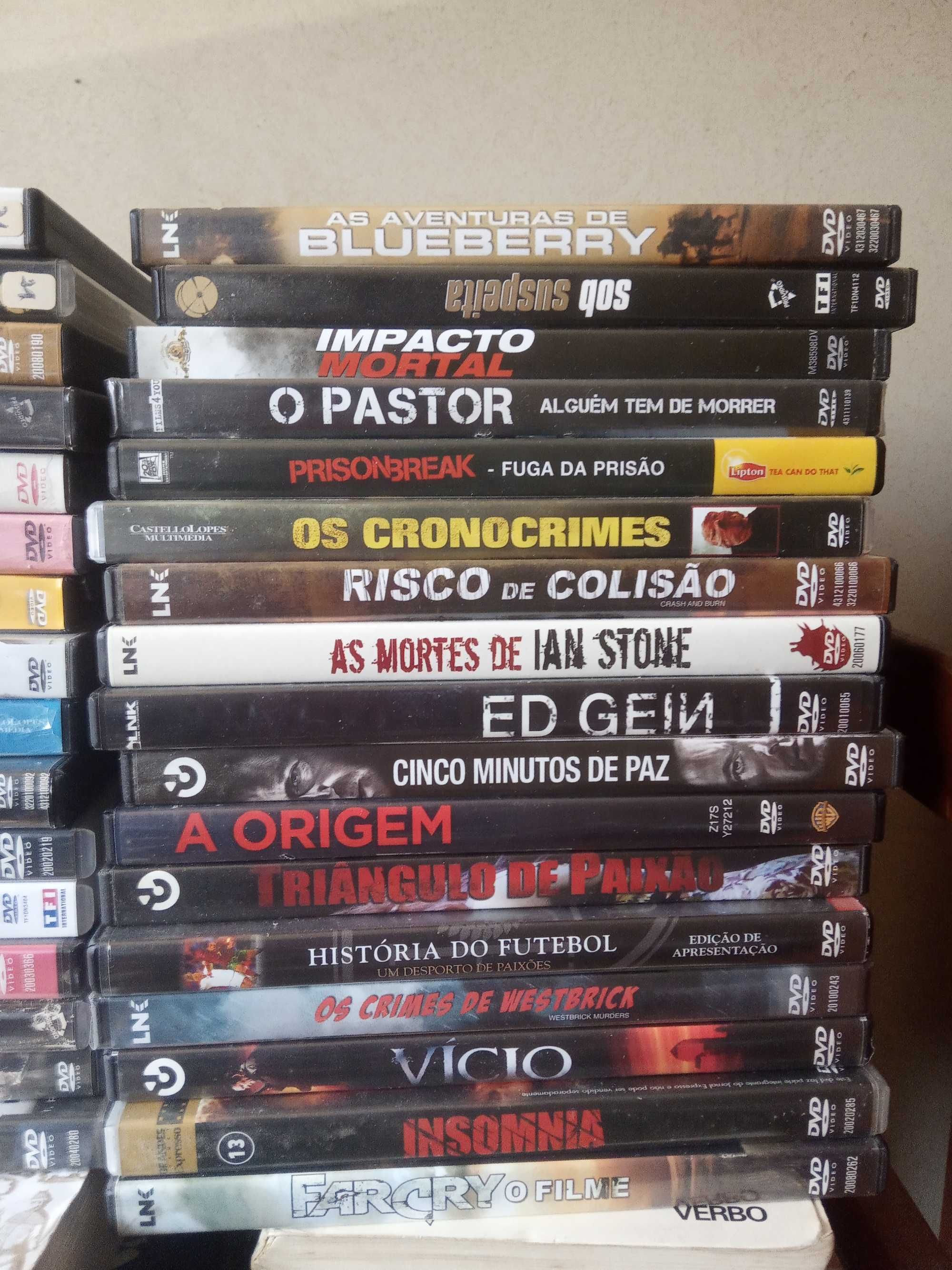 Conjunto  Dvds.Originais.Unitarios .Veja as fotos com os titulos.