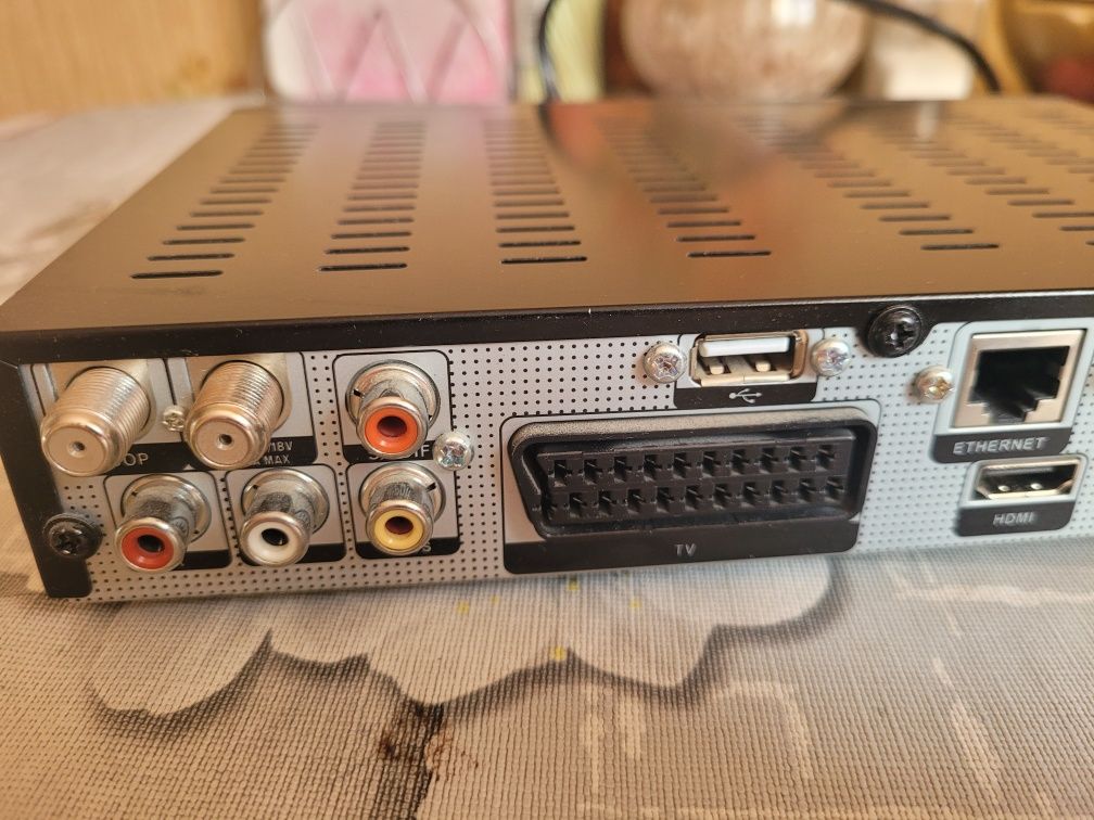 Супутниковий ресивер(тюнер) Amiko SHD-8900 Alien