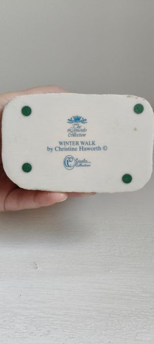 Estatueta "Winter Walk" da The Leonard Collection