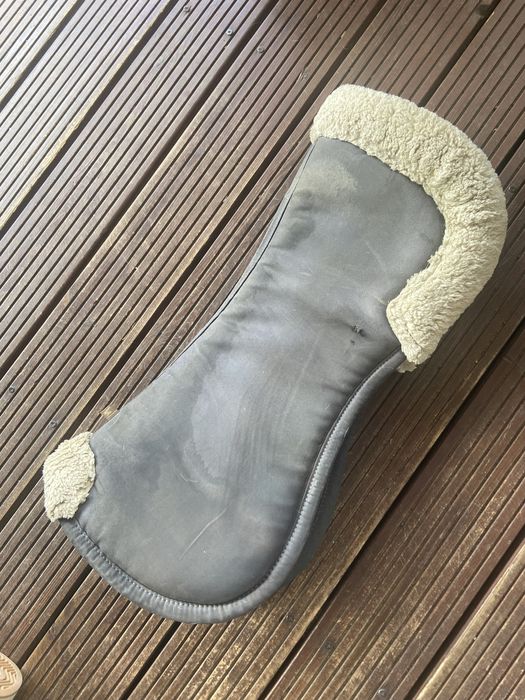 podkładka pod siodło z futerkiem
