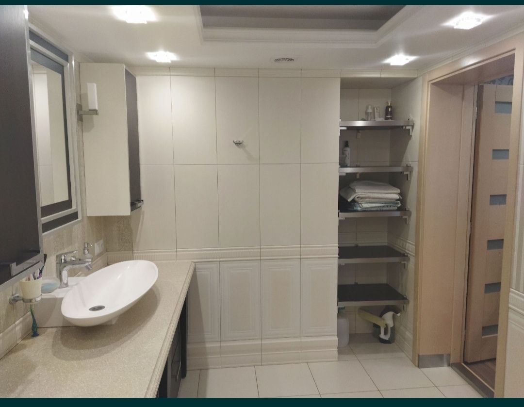 Шикарная квартира - 120 кв. м. с дорогим ремонтом