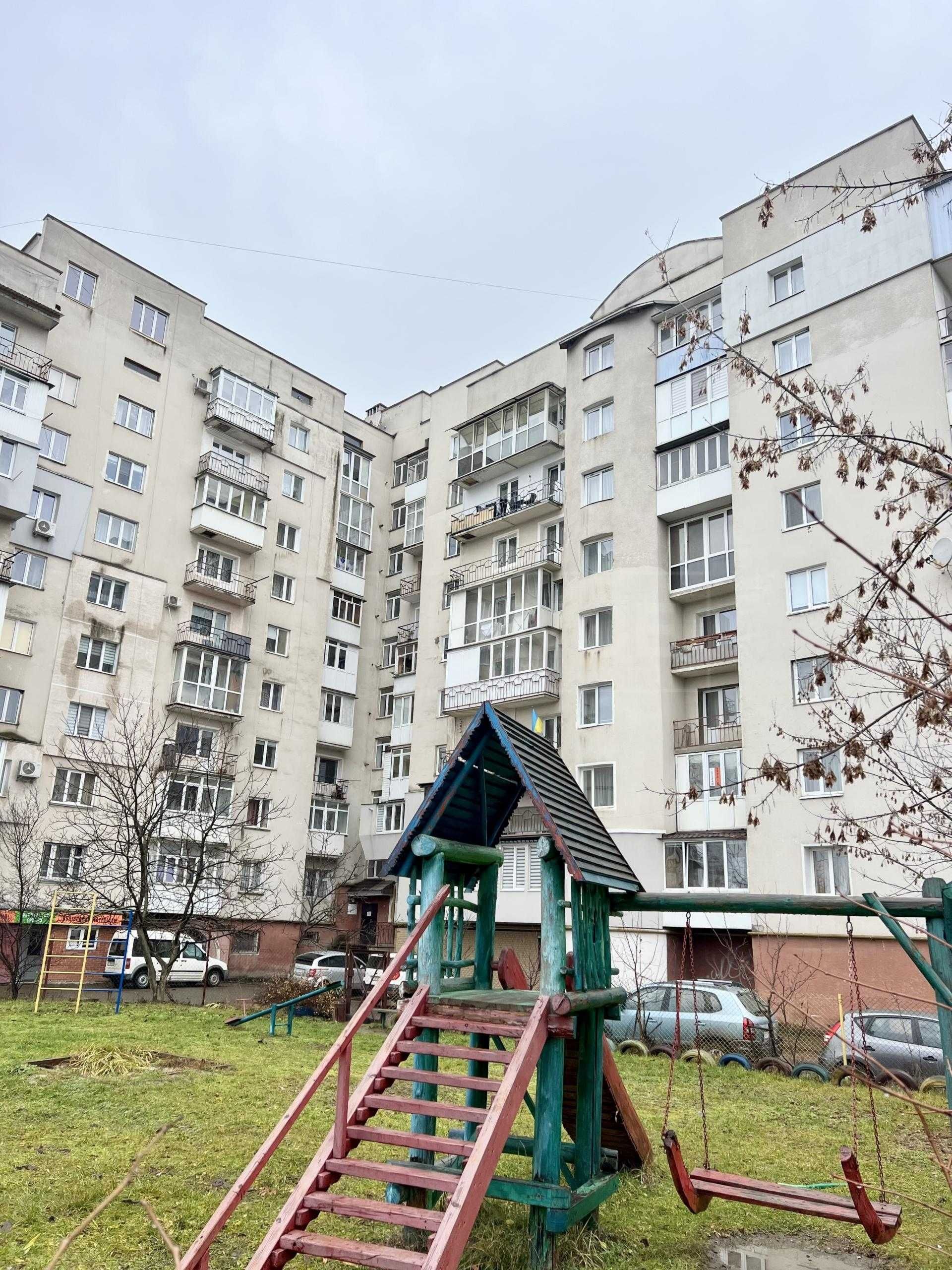 Хороша 3 км квартира 88м2 в цегляному будинку з власним опаленням!