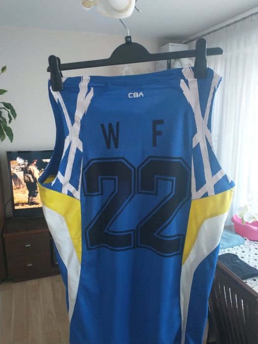 Koszulka do koszykówki firmy CBA rozmiar L