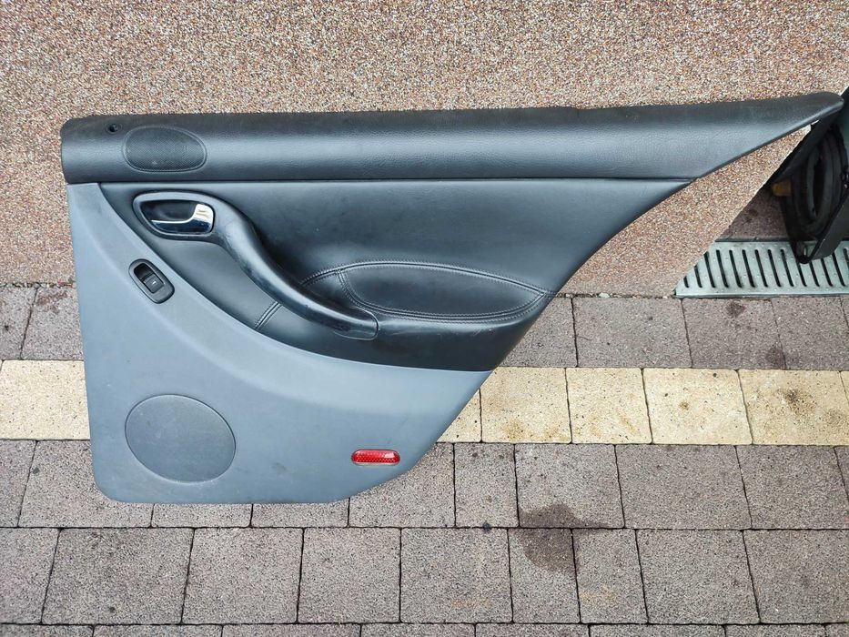 Boczki Drzwi Skóra Seat Leon 1 Seat Toledo 2