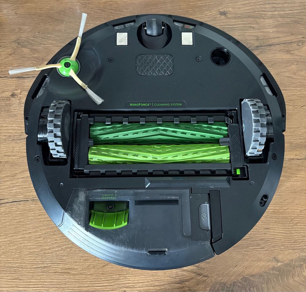 Robot roomba i3