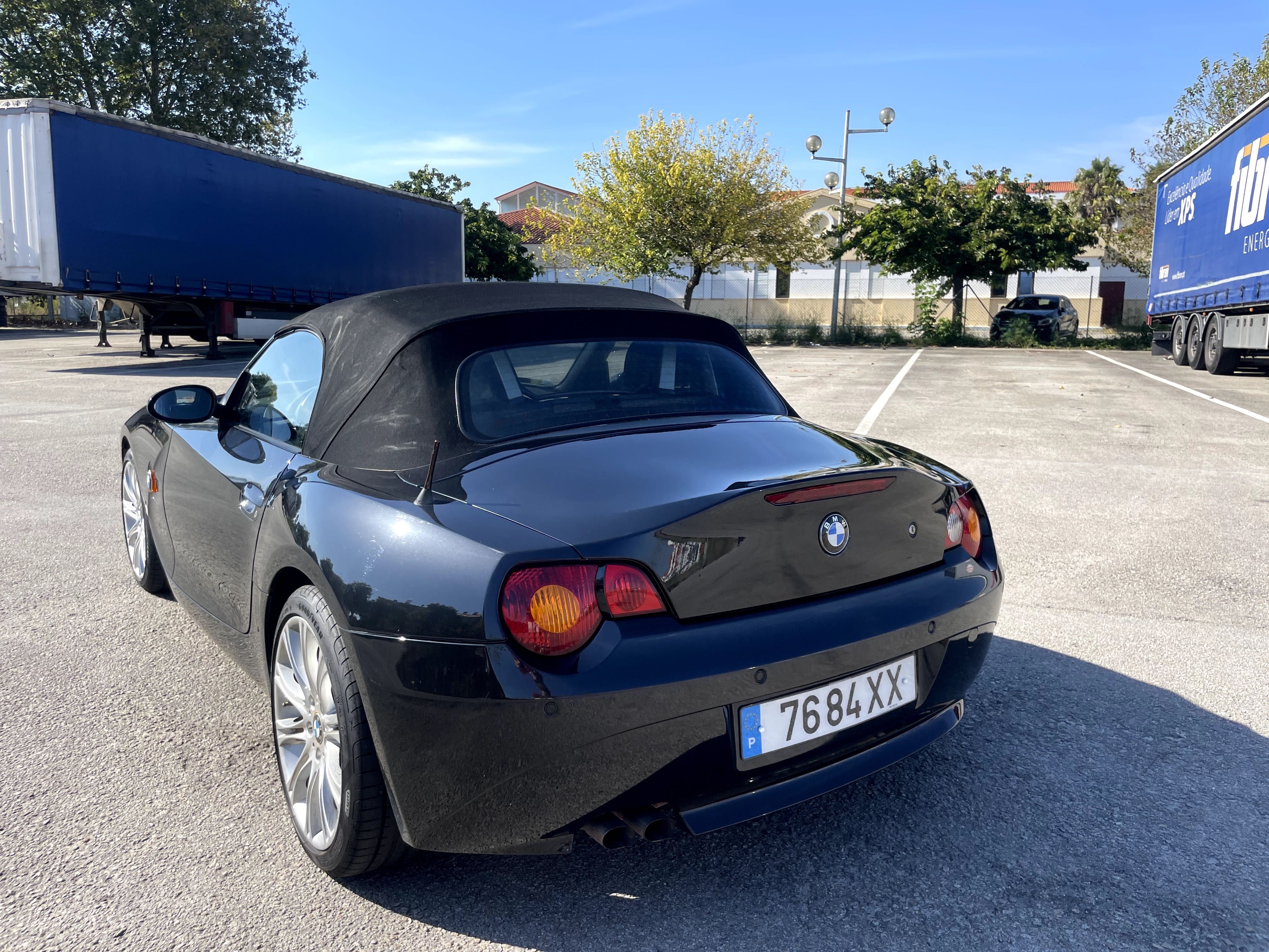 BMW Z4 2.2i - Full Extras