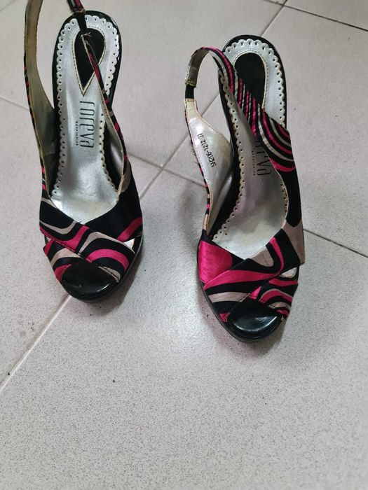 Sapato para Senhora Preto/Rosa - Tamanho 37