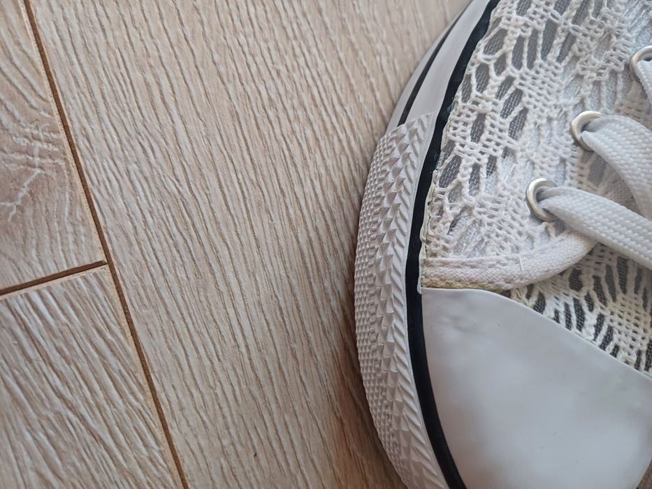 Koronkowe trampki damskie 39