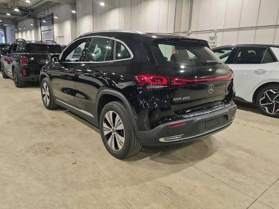 MERCEDES-BENZ EQA BEV 67KWH EQA 250 BUSINESS