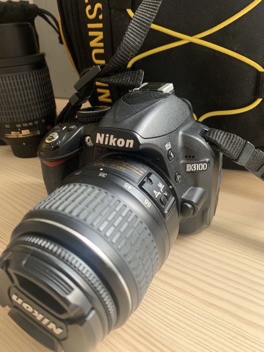 Camâra Nikon d3100 como nova + carregador + mochila + objetivas