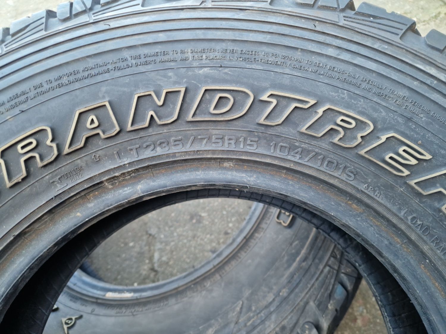 Opony letnie 235/75/15 Dunlop Grandtrek At3 4x4 SUW 2szt