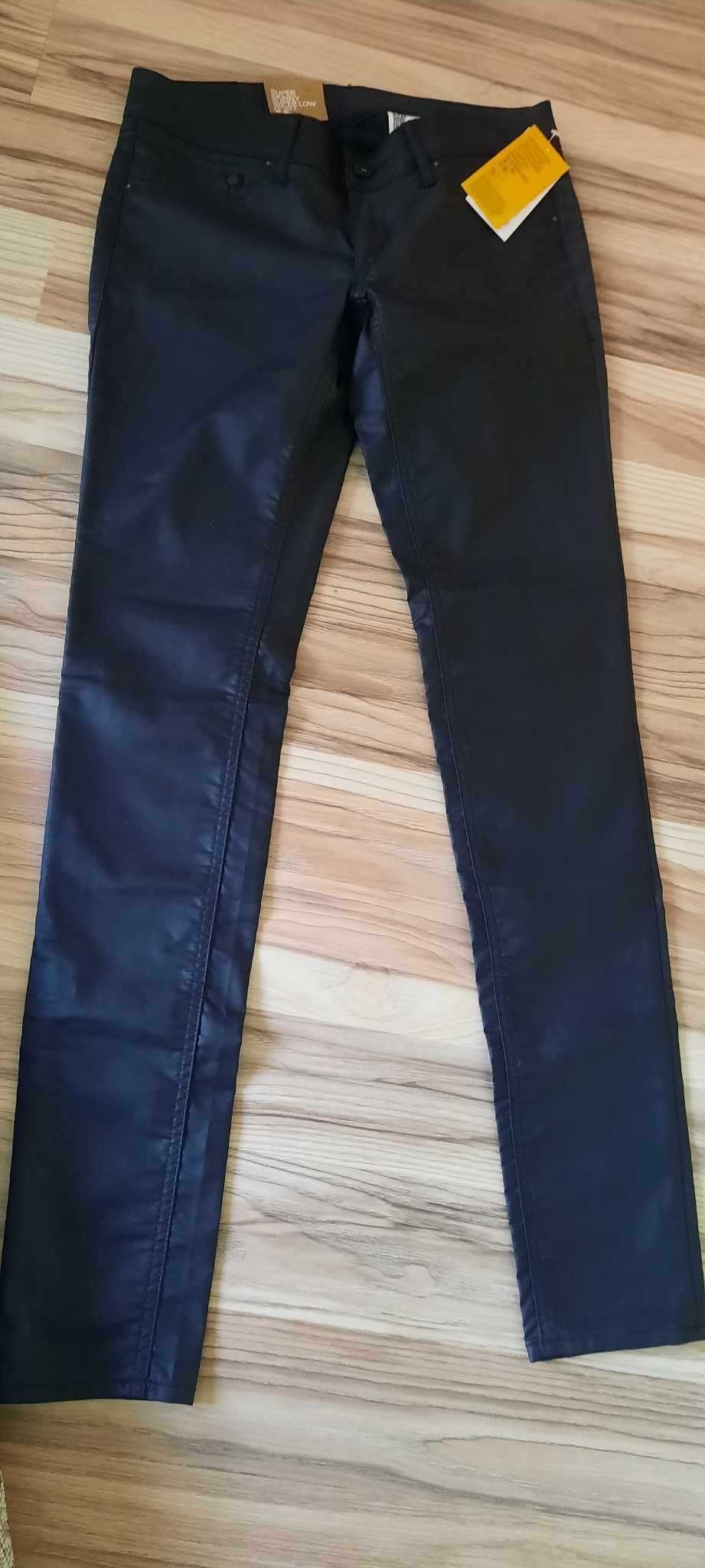 H&M Super Skinny Super Low Woskowane 27/32 spodnie