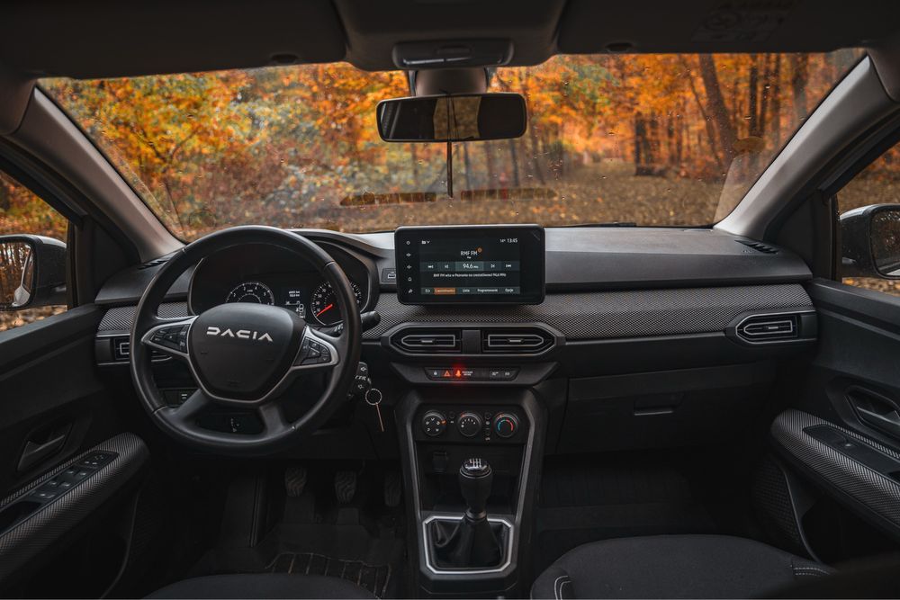 wynajem wypożyczenie samochodu wypożyczalnia samochodów 7 os auta aut